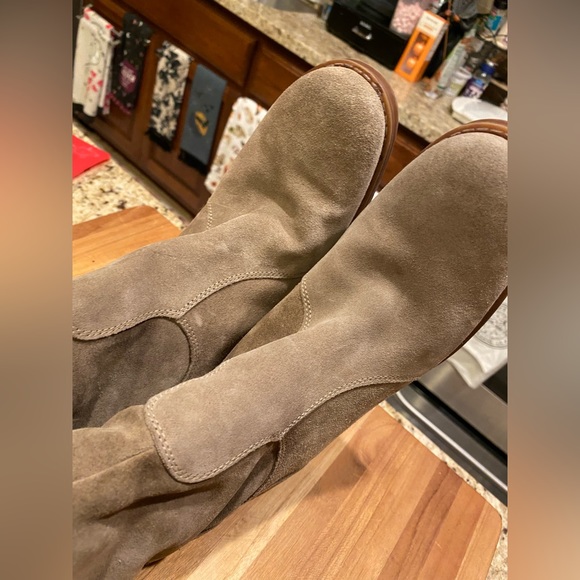 Ladies Taupe Suede Aldo Cuffed Stacked Heel Boots Size 40 - Picture 3 of 6